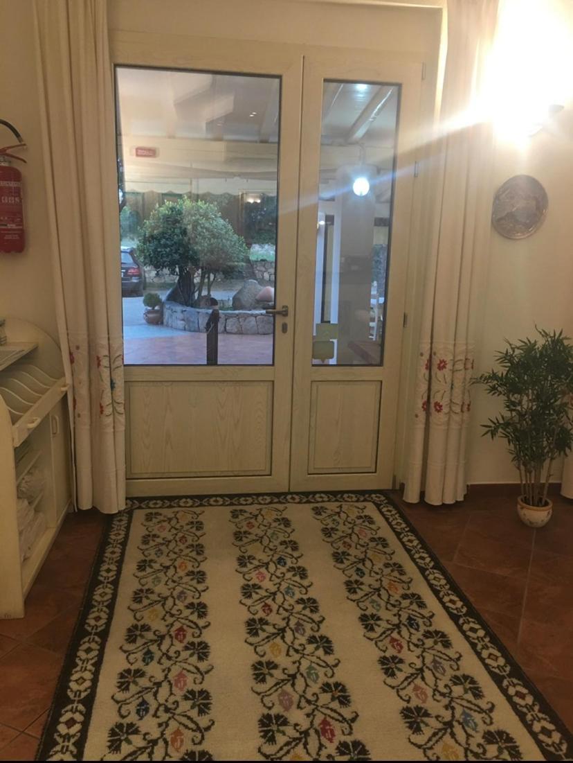 Hotel La Palma San Teodoro  Zewnętrze zdjęcie
